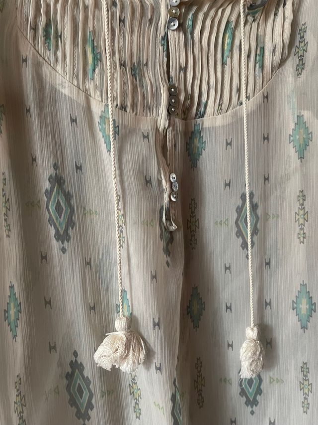 Blusa semi transparente