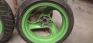 Llantas y cubiertas para Piaggio NGR