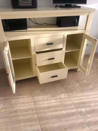 Mesa, mueble televisión