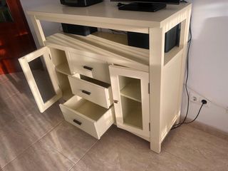 Mesa, mueble televisión