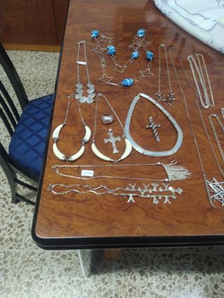 Cadenas y gargantillas de plata