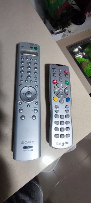 TV Sony Wega Engine 26"