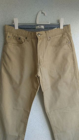 Pantalón hombre color tostado