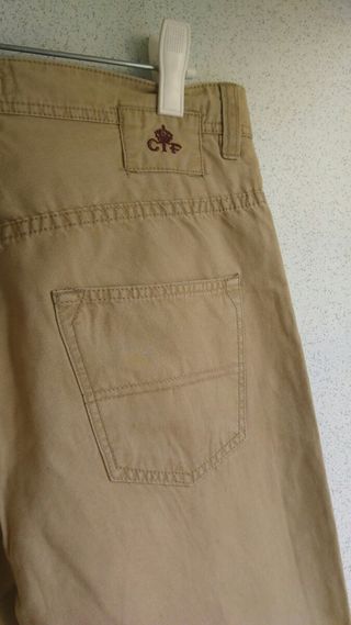 Pantalón hombre color tostado