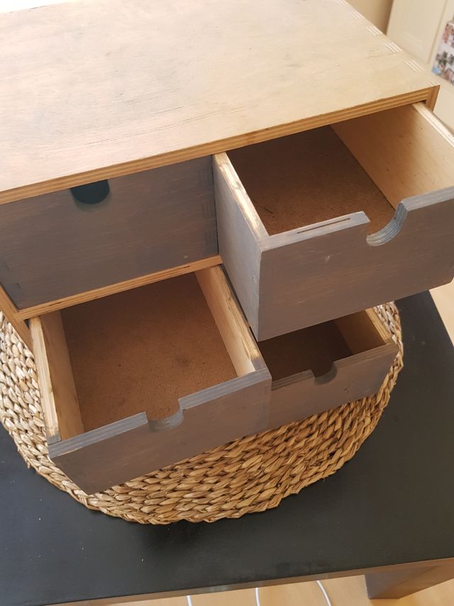 Armario de madera para llaves o joyas