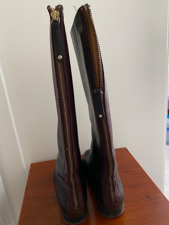 Botas de cuero negras