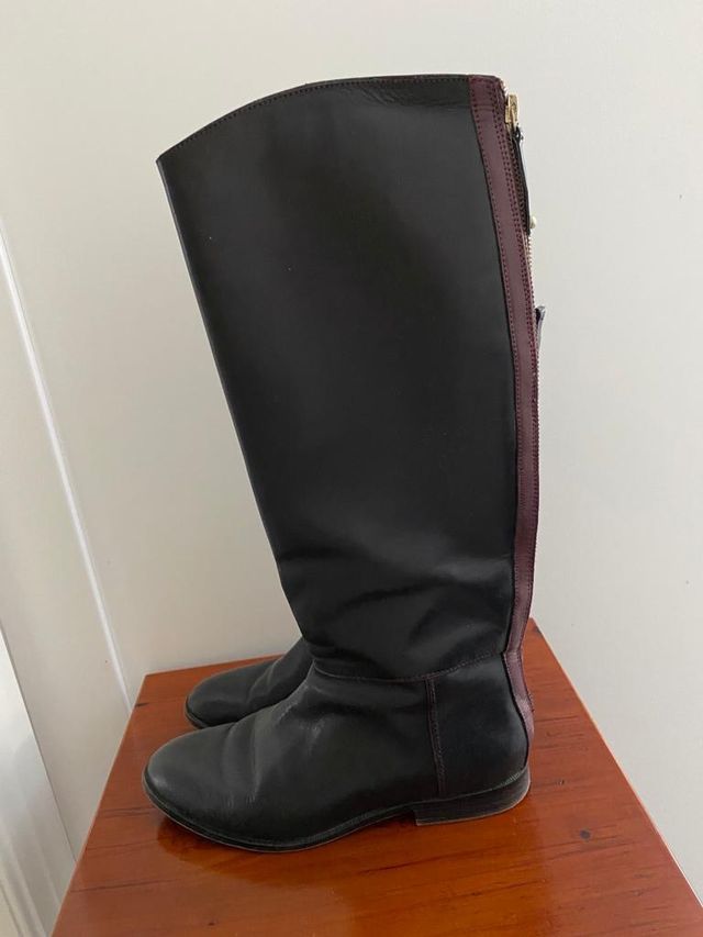 Botas de cuero negras