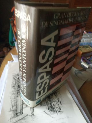 Gran diccionario de sinónimos y ant