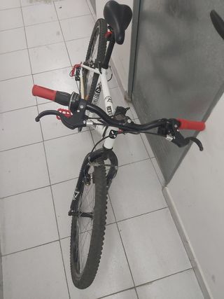 Bicicleta mtb niñ@ 24" rockrider 300