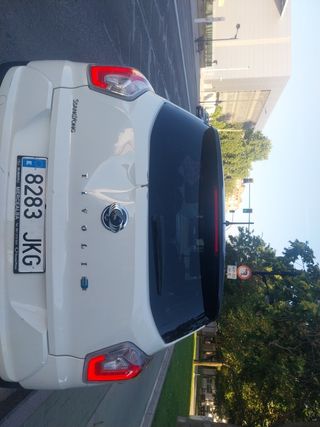 SsangYong Tivoli D16T Limited Auto 4×2