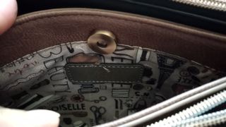 Bolso bandolera Anekke tres compartimentos