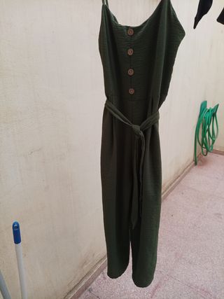 mono fresco no se arruga color verde militar