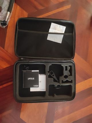 GoPro Hero 4 black + accesorios+ sd