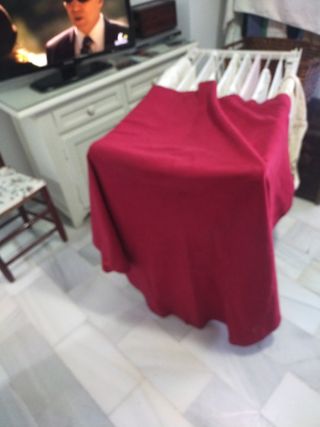 Tapete o mesa de camilla pequeña