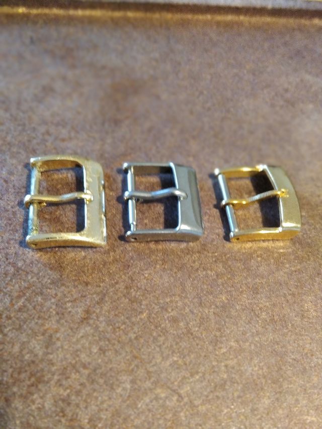 Orologio con due fibbie+regalo.