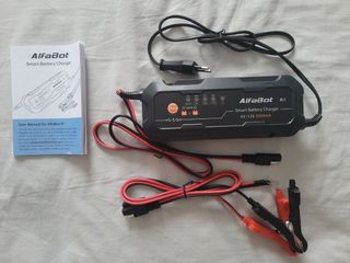 CARGADOR DE BATERÍAS 