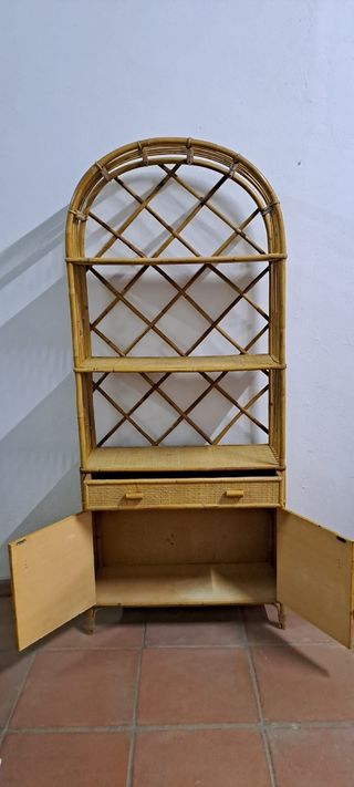 Mueble de mimbre,para baño,terraza etc.