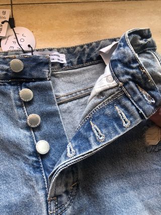 Falda vaquera de Stradivarius