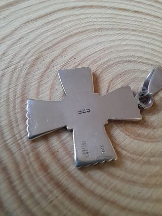 Cruz de plata de ley