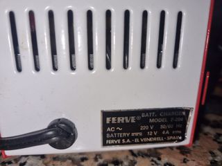 Cargador de baterías Ferve