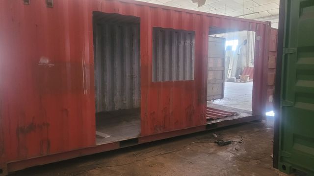 CONTENEDOR MARITIMO .