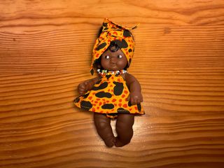 Muñeca Barriguitas Africana Famosa 97