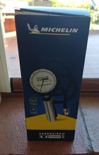 Manómetro para hinchar neumáticos