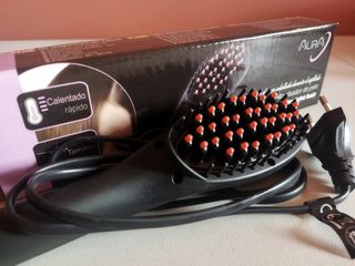 Cepillo alisador de pelo