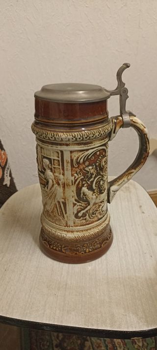 JARRA DE CERVEZA ANTIGUA