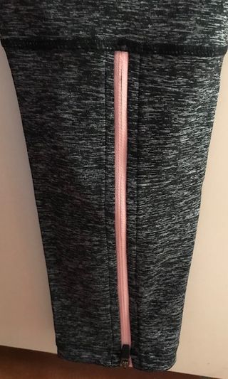 Leggings Gris Cremalleras Rosas de Women'Secret