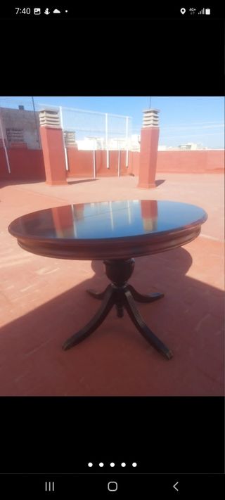 Mesa y sillas comedor