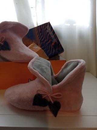 Zapatillas abotinadas para casa