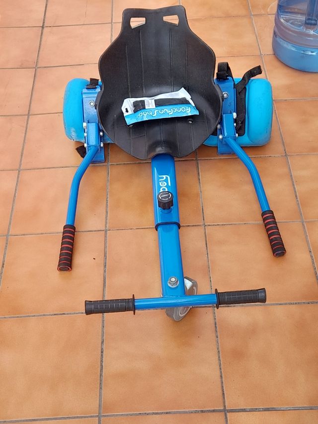 Hoverboard con música y silla