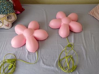 Aplique flor ikea. 4,5€ cada uno