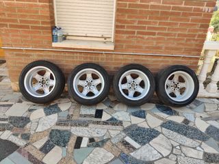 Mercedes 4 Llantas 16" + neumáticos
