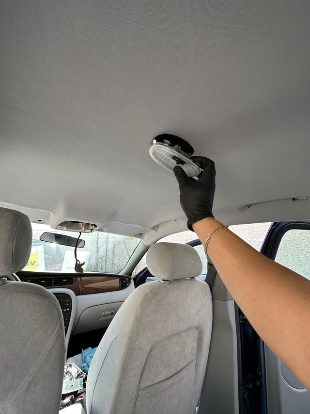 tapizado de techo y puerta de coche 