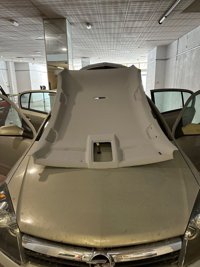 tapizado de techo y puerta de coche 