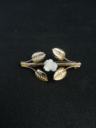 Broche vintage de coral y plata 800 chapada