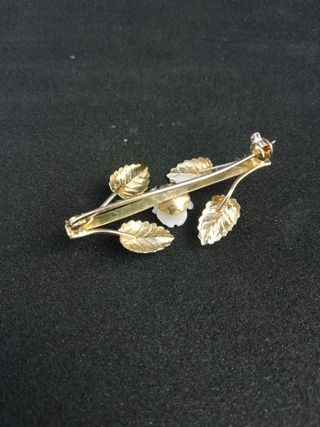 Broche vintage de coral y plata 800 chapada