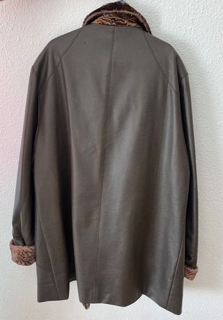Abrigo estilo piel
