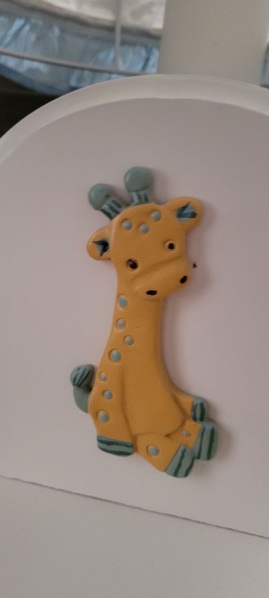 Lámpara infantilmesita de noche marca micuna