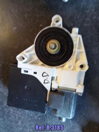 R.3185 Motor elevalunas delantero derecho  r_04683