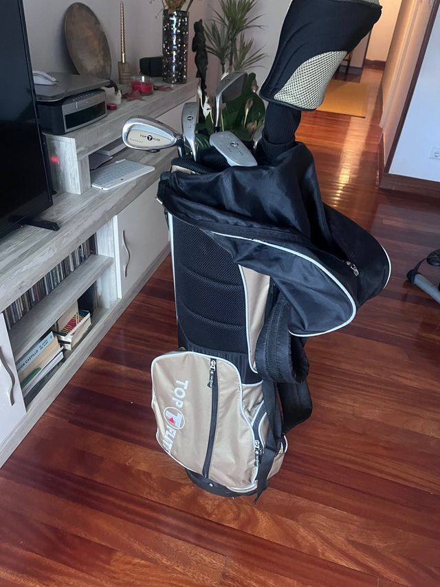 bolsa y palos de golf