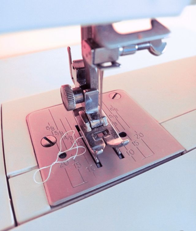 MAQUINA DE COSER AEG🎀