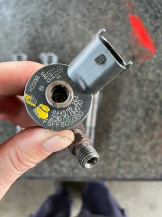 INYECTORES TOYOTA YARIS 0445110262