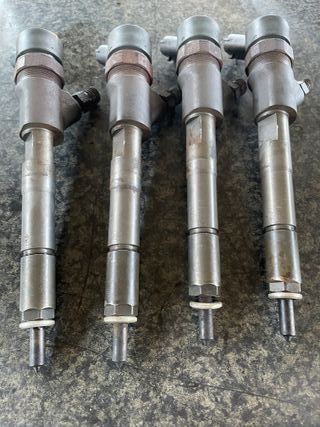 INYECTORES TOYOTA YARIS 0445110262