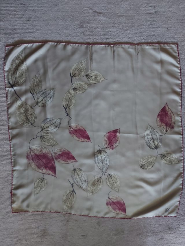 Pañuelo de seda de Carolina Herrera