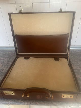 maletin años 80 loewe