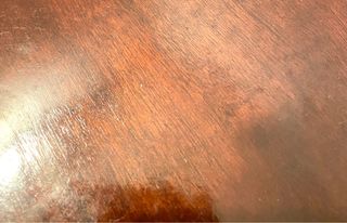 Antigua Mesita velador color nogal