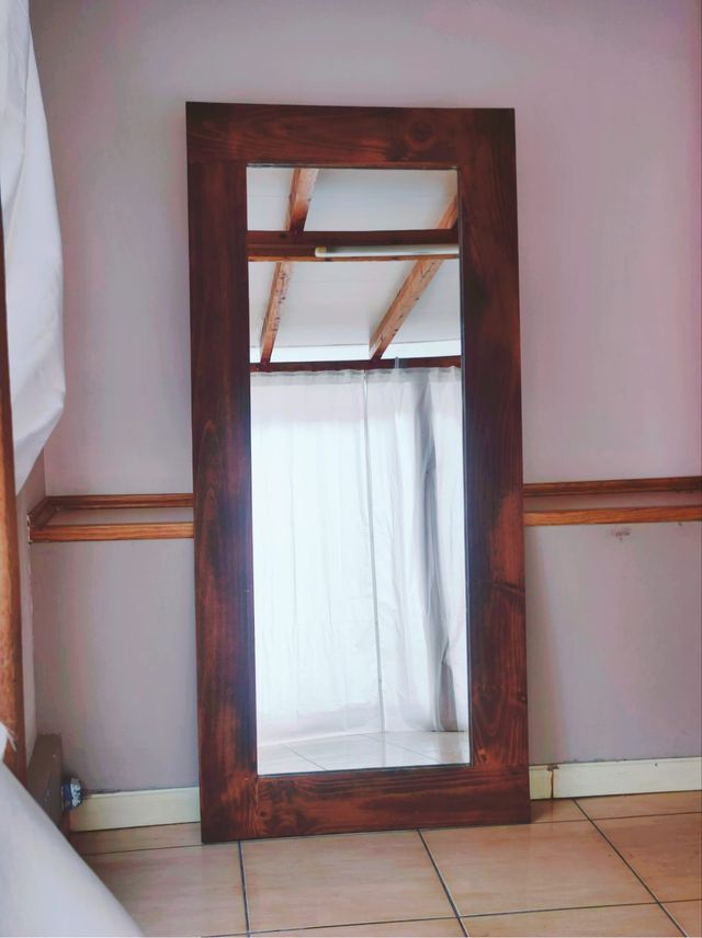 GRANDE SPECCHIO IN LEGNO